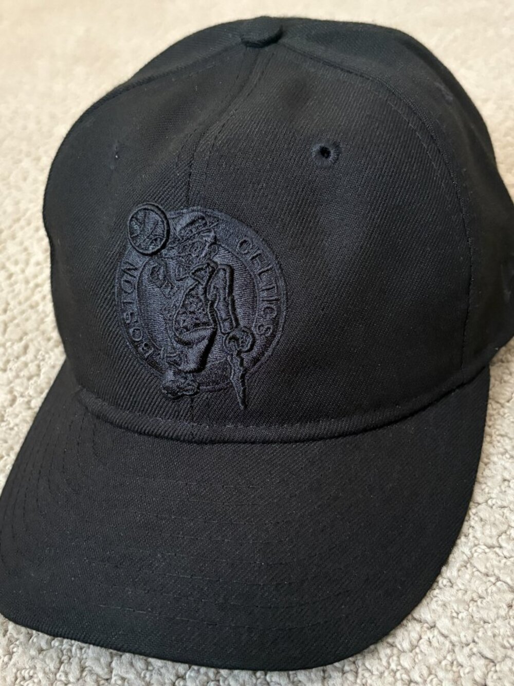 New Era Boston Celtics 59FIFTY Retro Crown Low Black On Black Fitted Hat 7 1/4